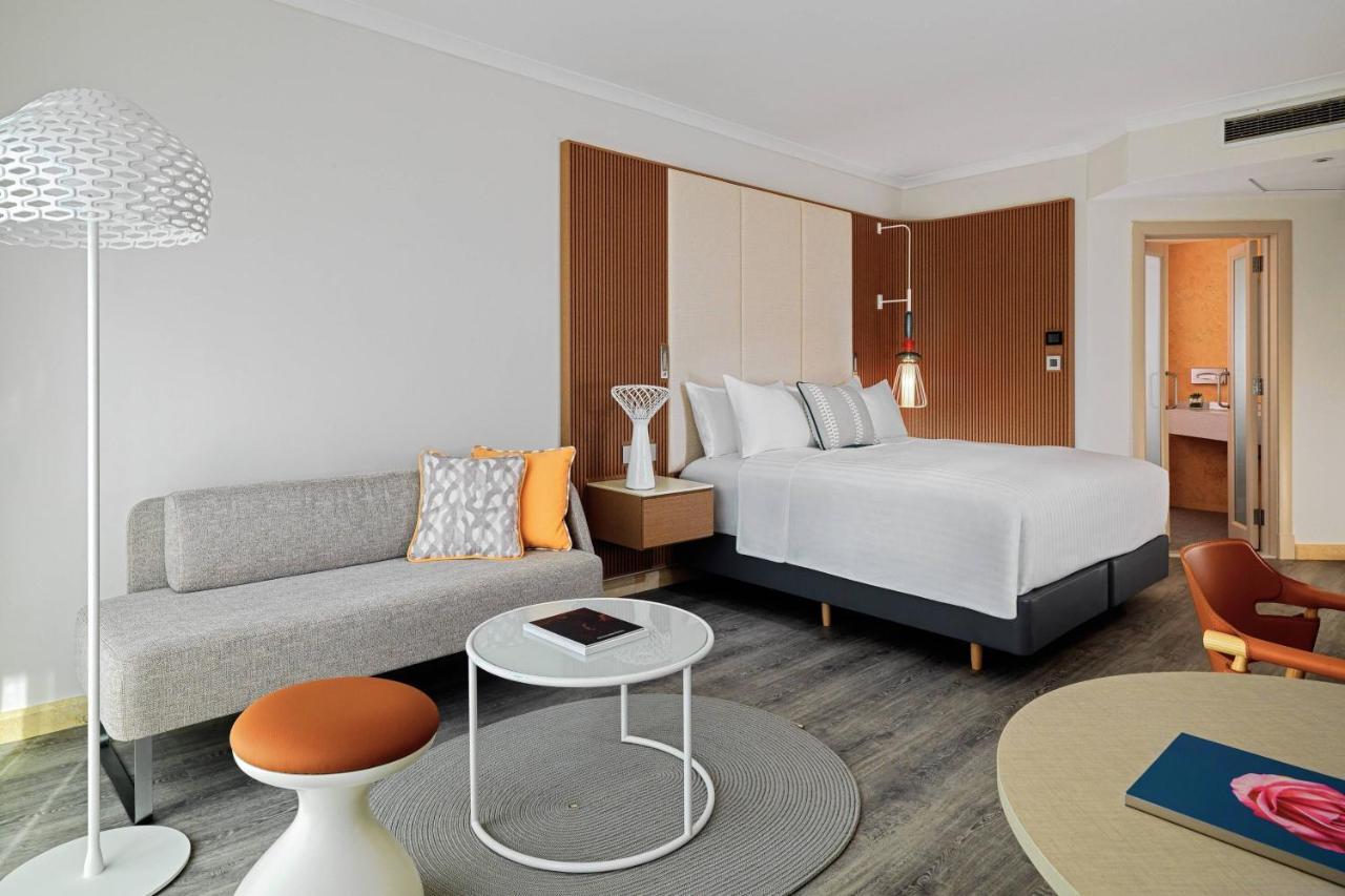 Malta Marriott Resort & Spa Saint Julian's Екстериор снимка A room at the hotel