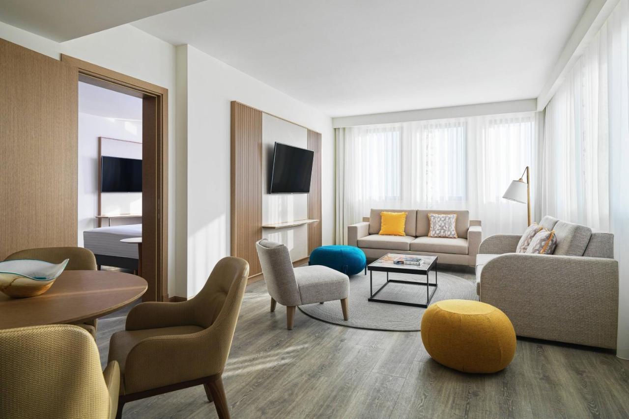 Malta Marriott Resort & Spa Saint Julian's Екстериор снимка Suite