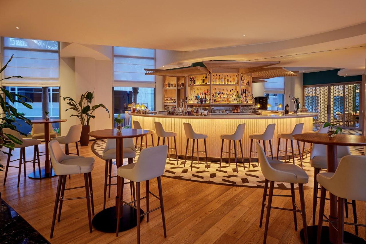 Malta Marriott Resort & Spa Saint Julian's Екстериор снимка The bar at the 10th floor