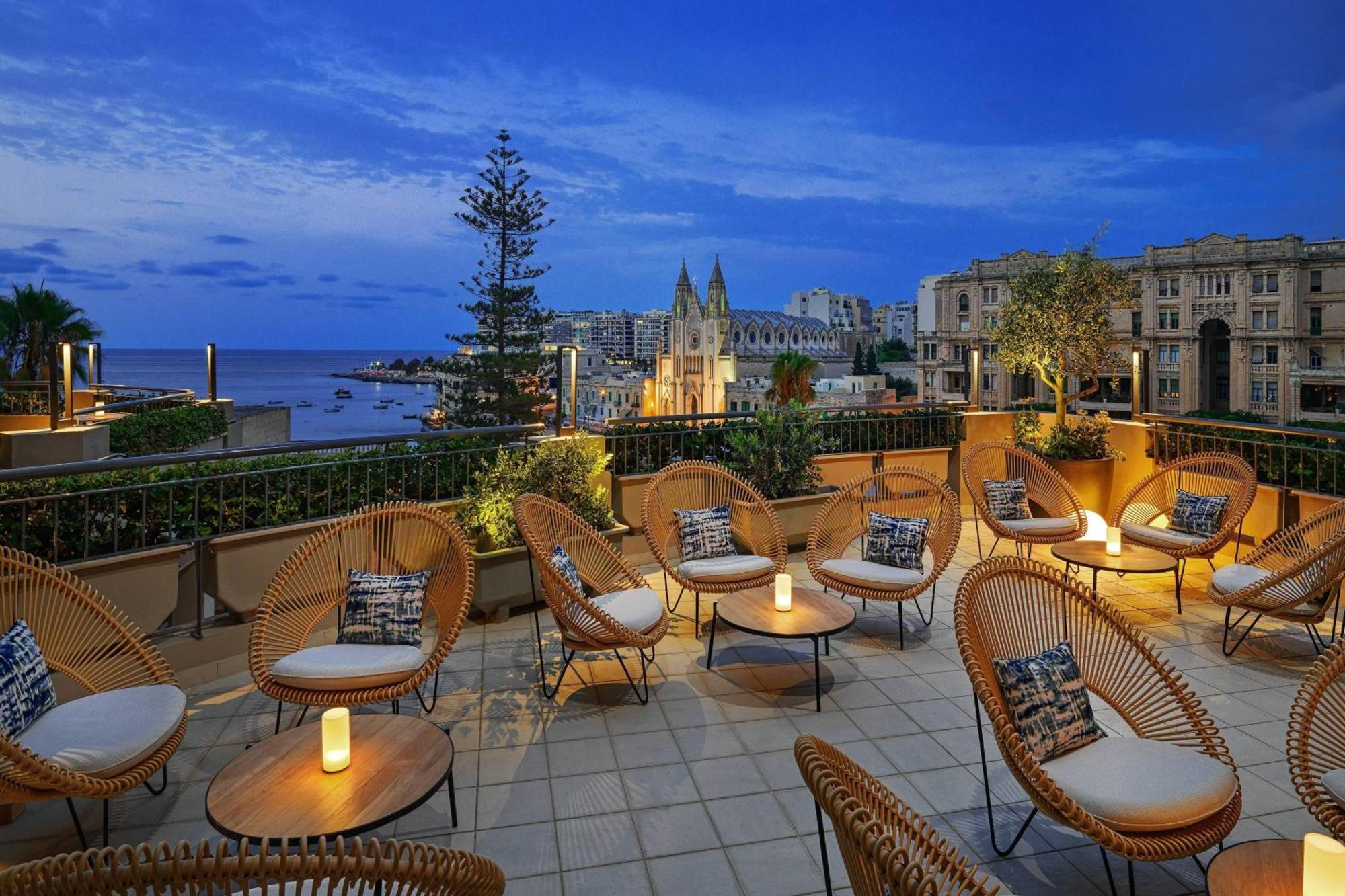 Malta Marriott Resort & Spa Saint Julian's Екстериор снимка The Westin Excelsior